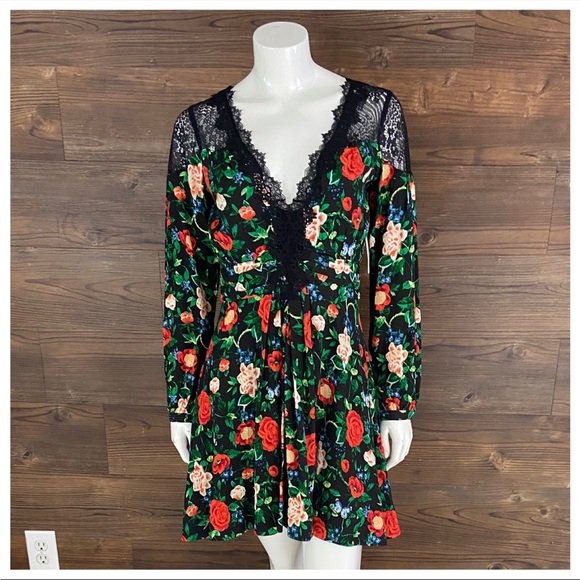 NWT Anthropologie Lacy V-Neck Mini Dress - Picture 4 of 8